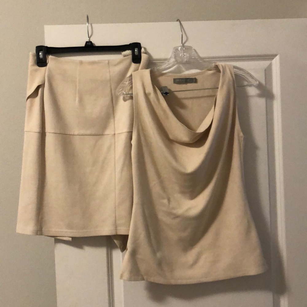 209 wst 38 like new micro suede tunic and skirt.